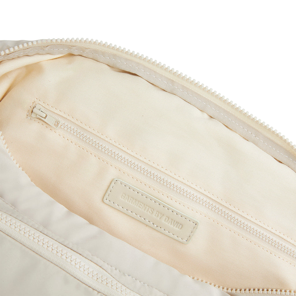 Puffy Airport Bag Cream White