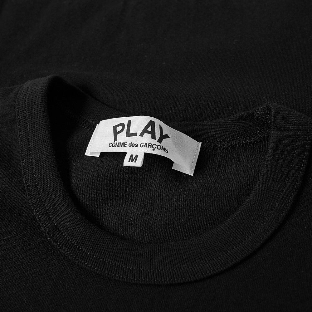 Red Heart T-Shirt Black